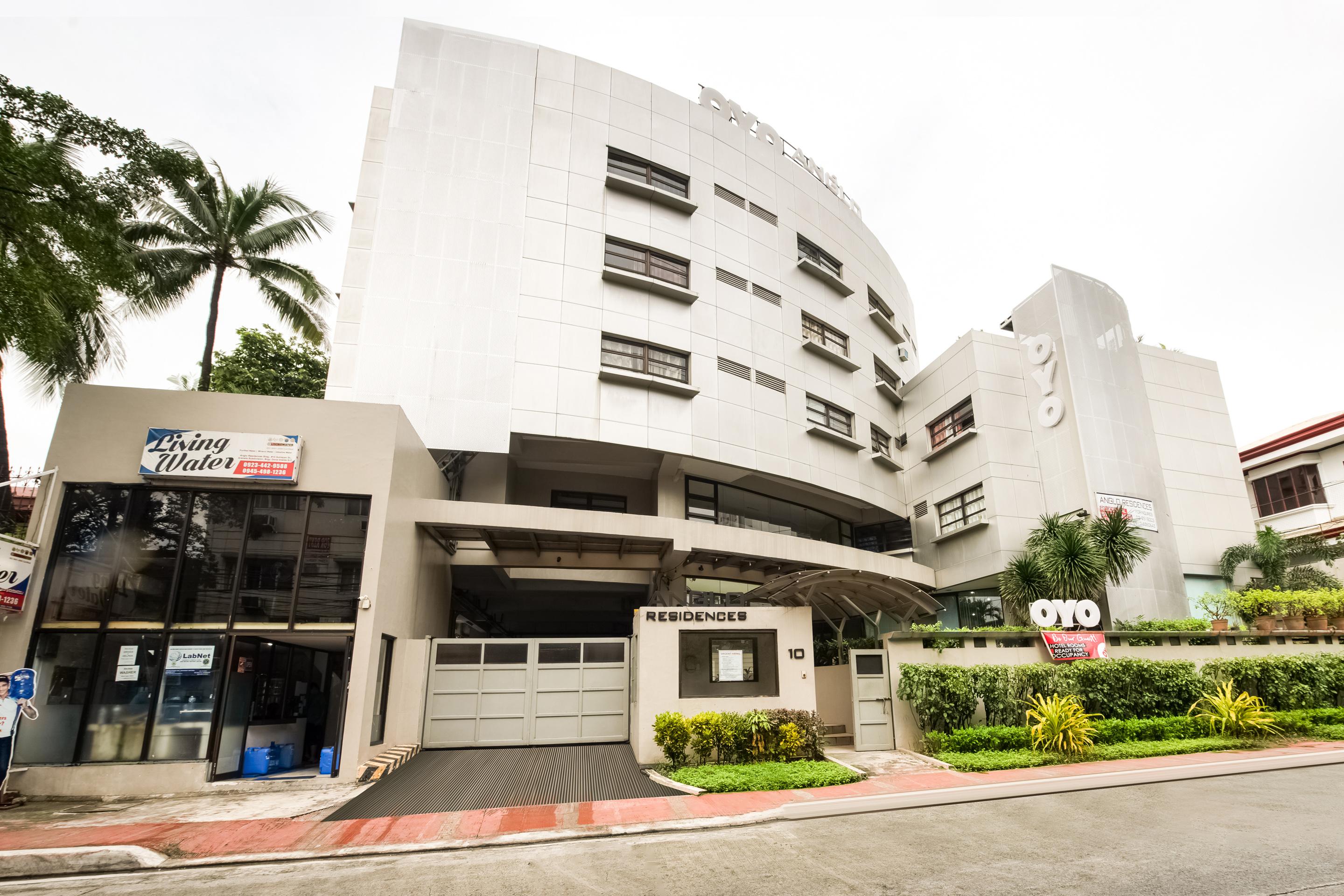Anglo Residences Manila Кесон Сити Екстериор снимка