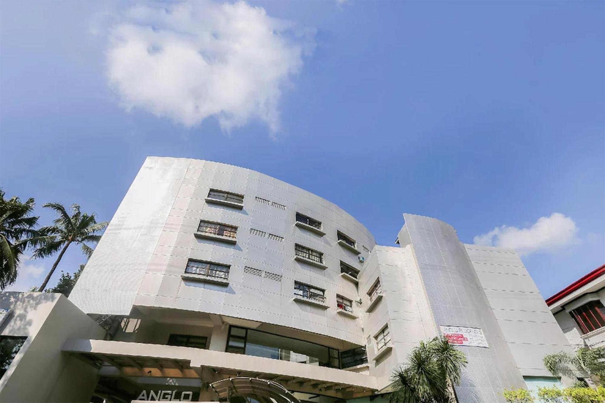 Anglo Residences Manila Кесон Сити Екстериор снимка