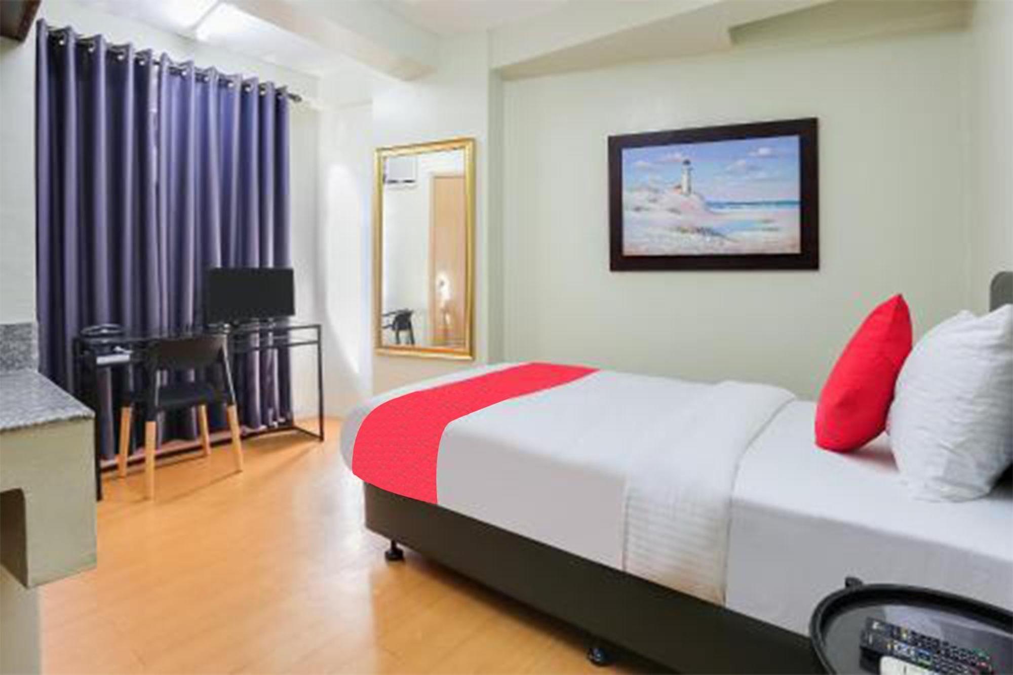 Anglo Residences Manila Кесон Сити Екстериор снимка